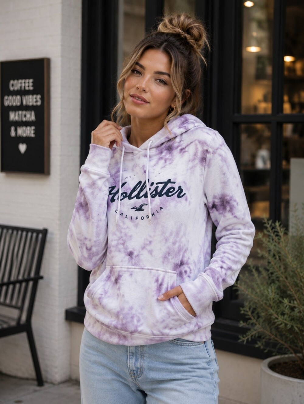 Hollister Tye Dye pullover Hoodie.